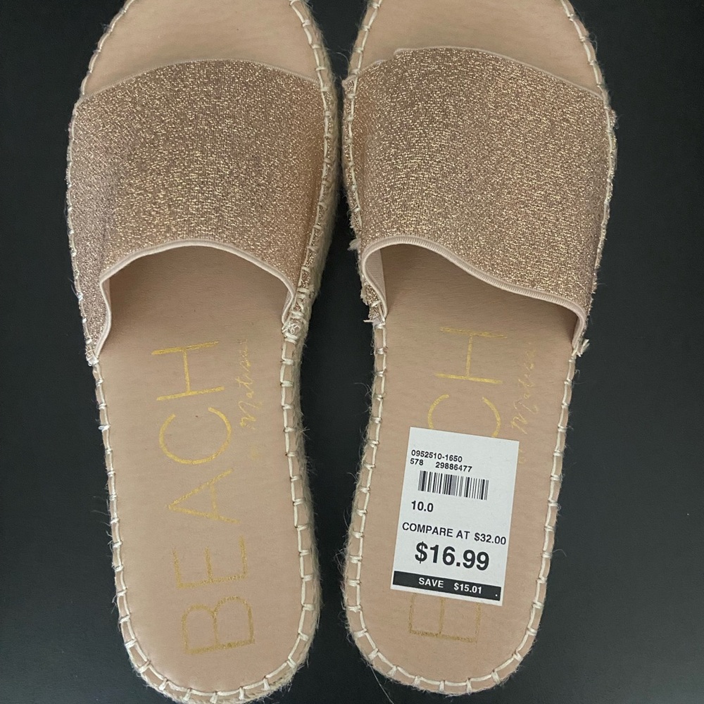Beach by Matisse new with tags wedge with stretch top